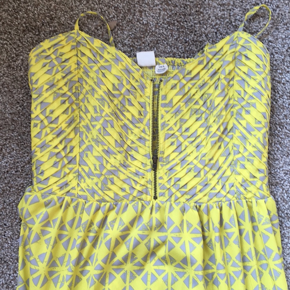 Yellow Roxy Dress - Picture 3 of 6